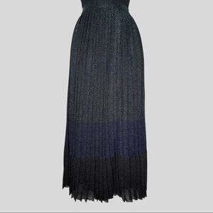 Tom Greyhound Skirt